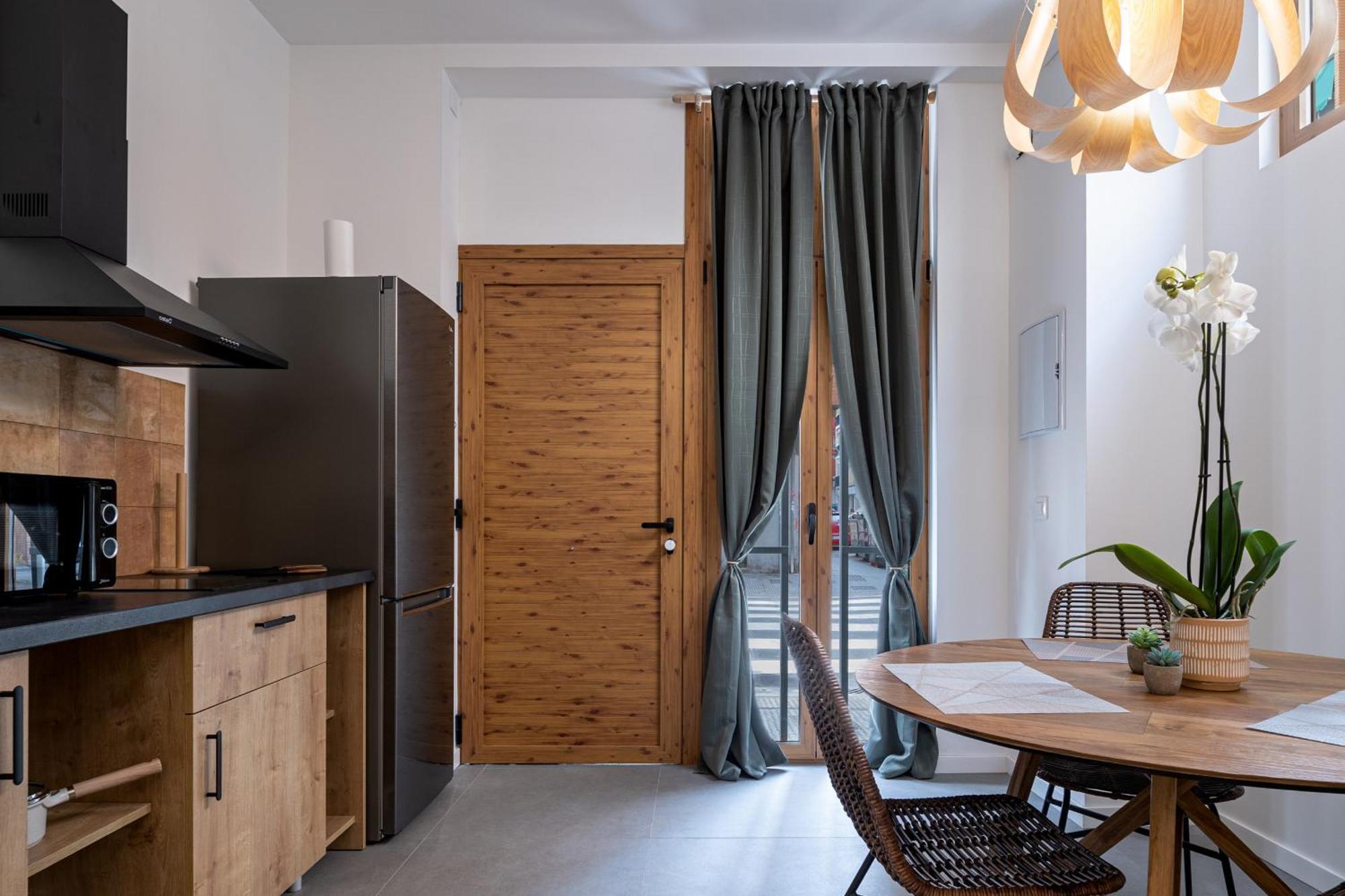 Apartment Esc - Loft Comodos Y Espaciosos Estudios Cercanos A Estacion Joaquin Sorolla